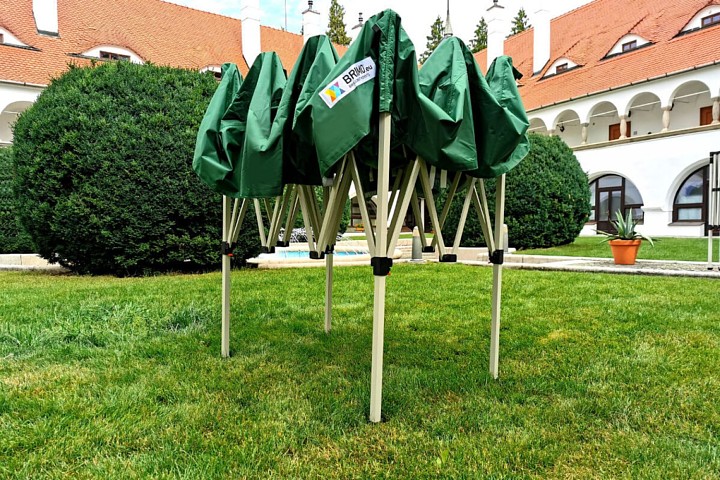 Sulankstoma palapinė reklamai 2x2m