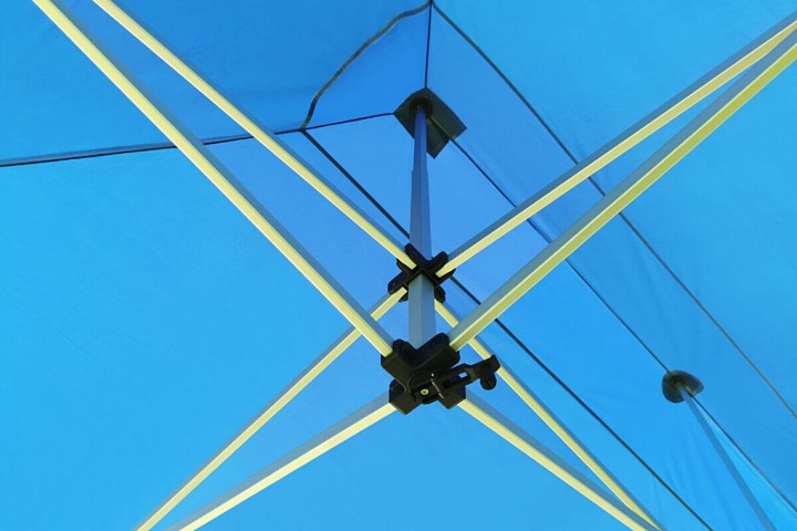 2mx2m Parodos sodo palapinė